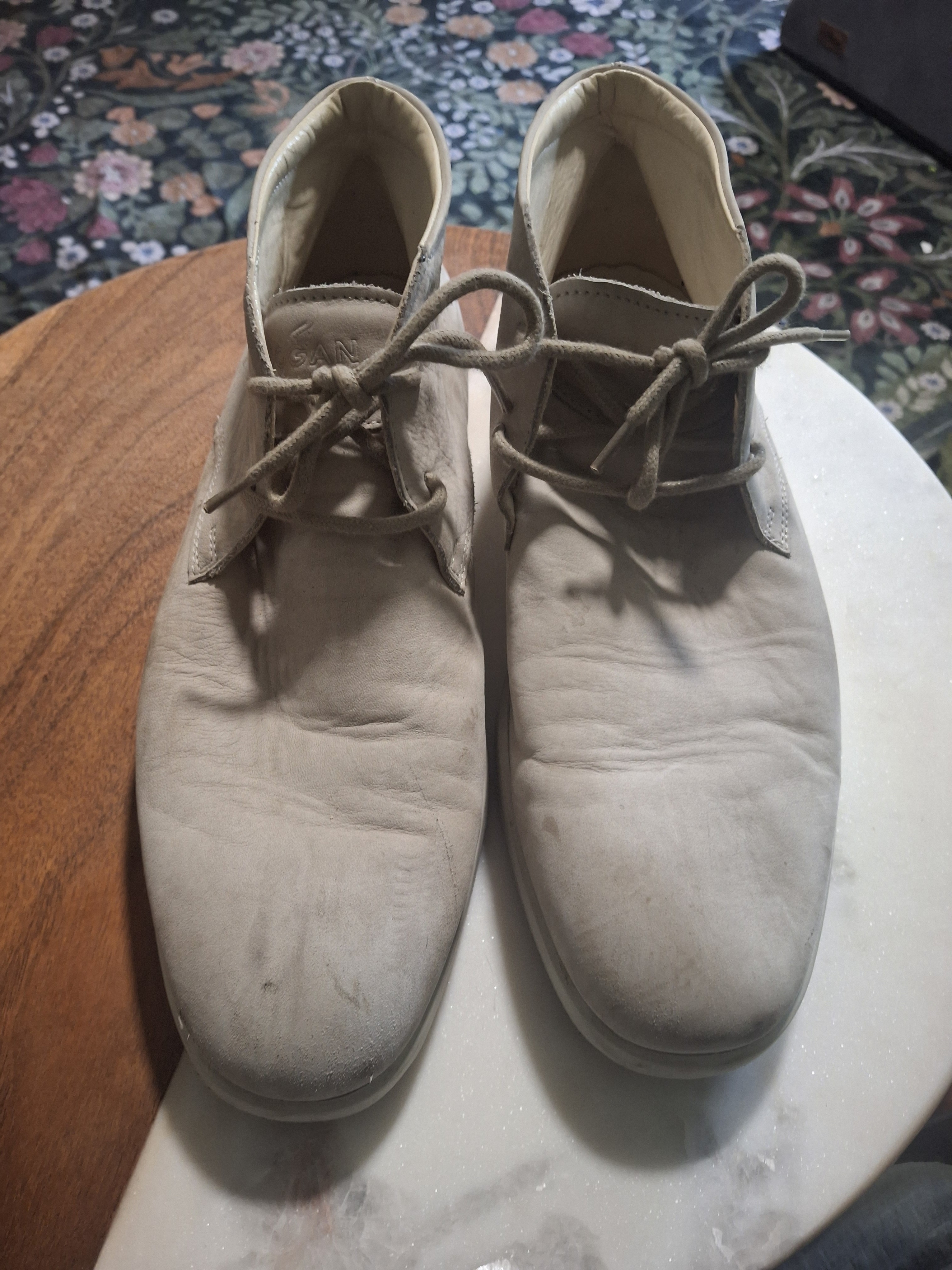 Hogan Men’s Chukka Boots In Beige Suede
